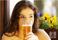 喝啤酒过敏怎么办？应该怎样喝？