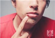 唇疱疹怎么引起的 劳累过度可能患嘴唇疱疹