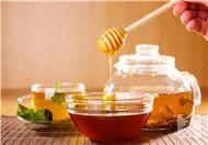 喝蜂蜜水有什么好处？蜂蜜8大养生功效