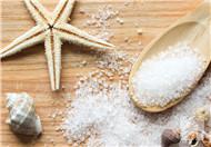 粗盐热敷肚子的原理和好处有哪些？