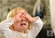 小孩哭闹是怎么回事，一定要掌握孩子哭闹的几个原因