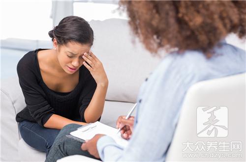 心理陪护能有效帮产妇摆脱抑郁