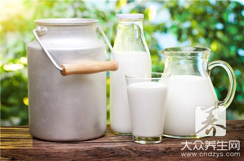 牛奶比虾皮补钙更方便-大众养生网