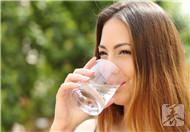 喝水真能减肥，怎么喝水才能瘦?