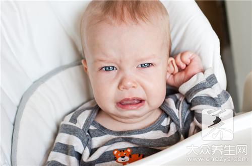 2歲小寶寶乘飛機耳膜破裂