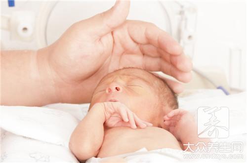  早产儿脑部发育不良(1)
