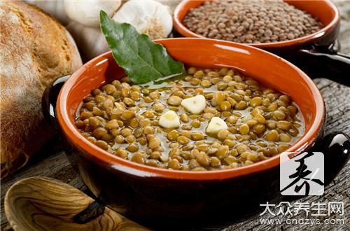 八月养生吃什么粗粮？绿豆补钾、薏米祛湿、核桃和燕麦搭配一起吃