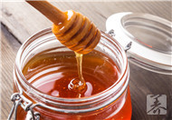 春砂仁泡蜂蜜的功效有哪些？
