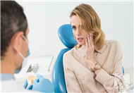  牙肉肿痛是什么原因引起的