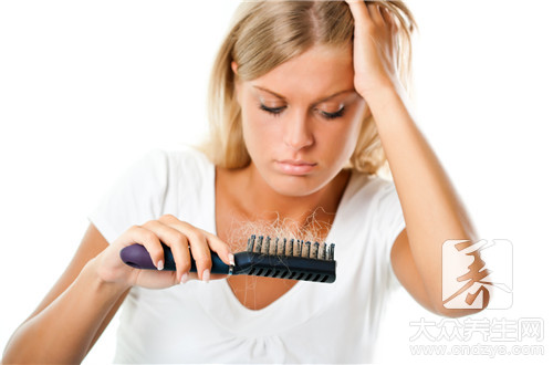 白醋洗头可以预防脱发吗？头发稀少的你要注意