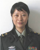 黄俏佳