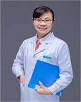 冯春华