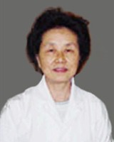 周觉初