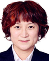 周芸