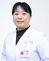 杨霞